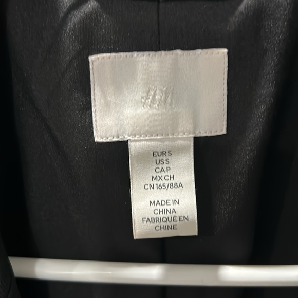 H&M Double Breasted Boyfriend Blazer - Picture 3 of 8